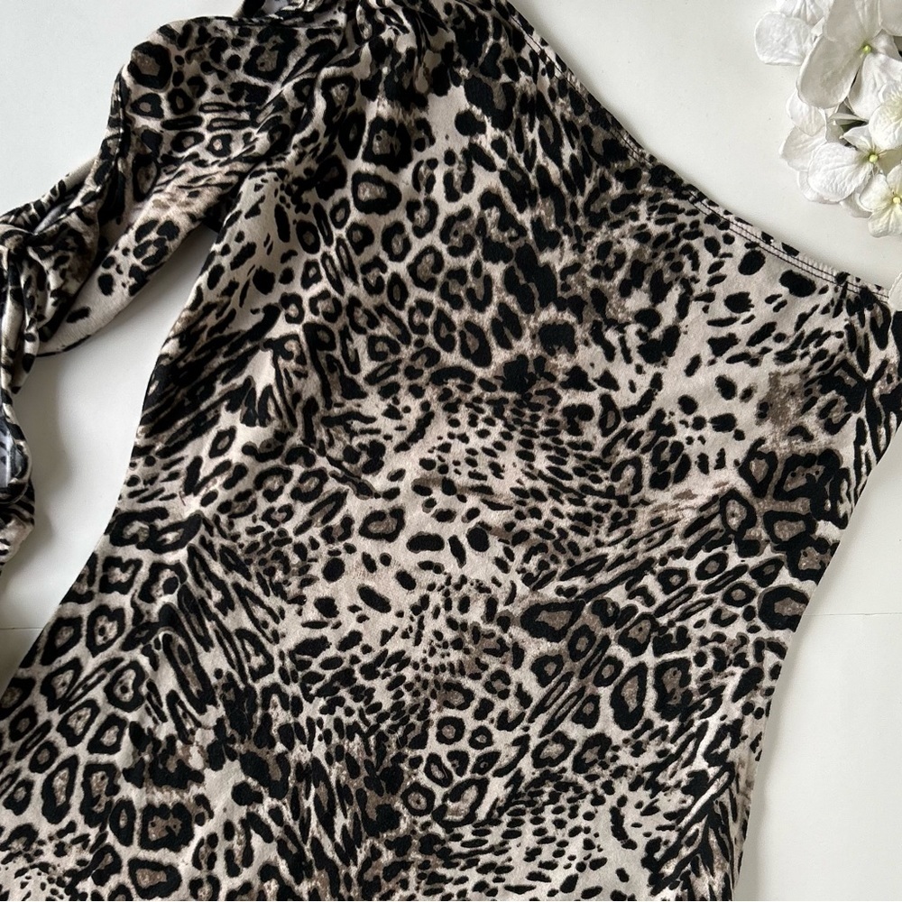 Derek Heart Leopard One Shoulder Dress - Picture 5 of 6